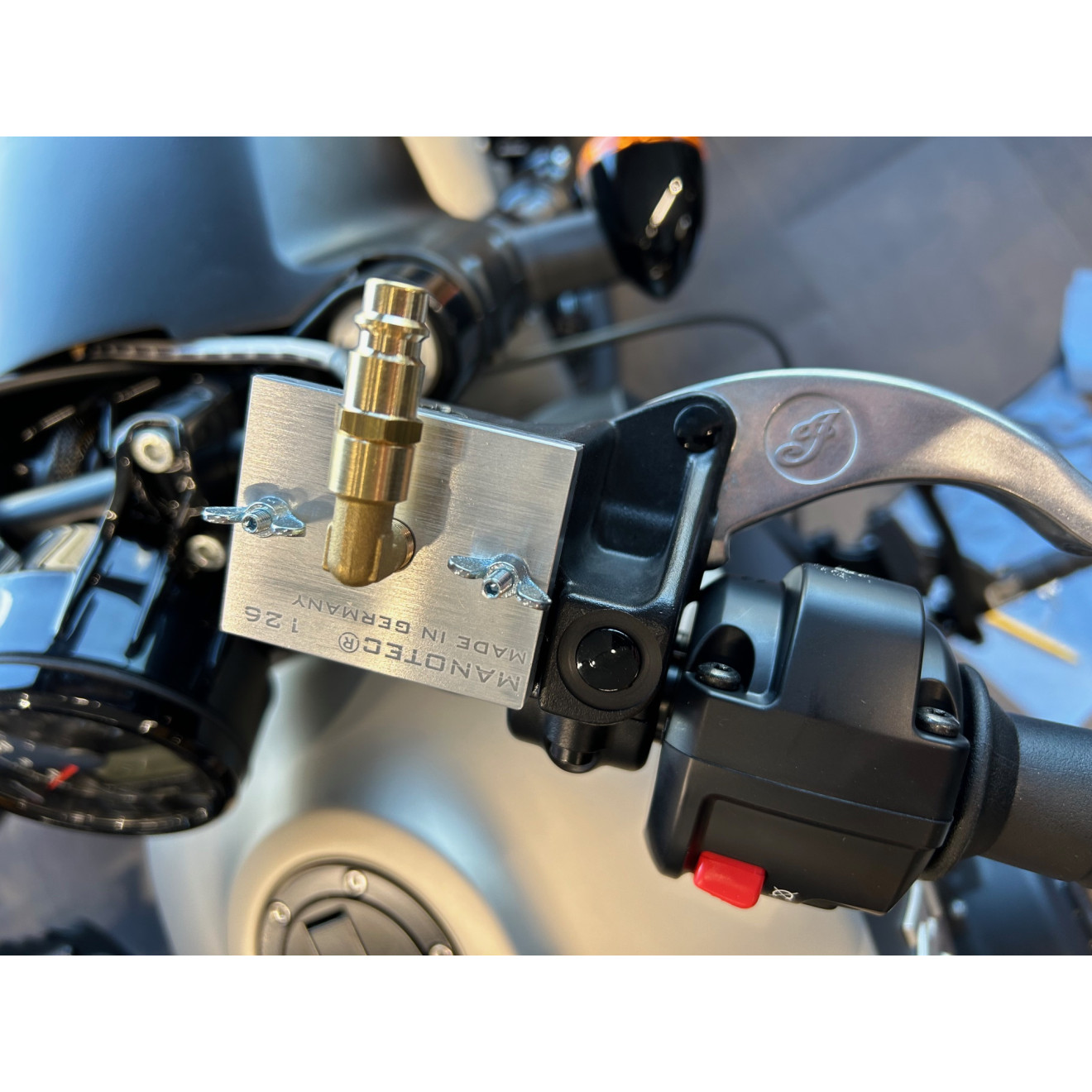 Adapter Nr.126 montiert Indian Scout