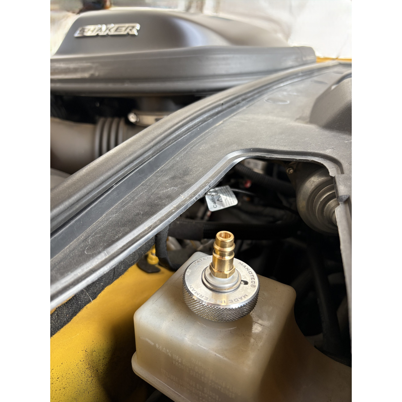 Nr. 42 montiert an Dodge Challenger