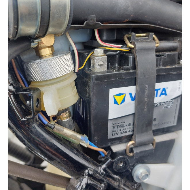 Adapter Nr. 52W montiert auf Kawasaki KMX 125