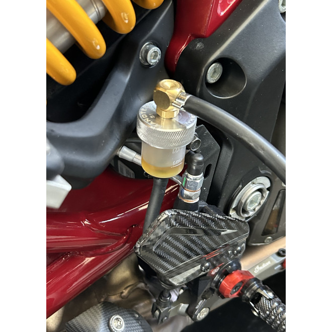 Nr. 51 W montiert an Indian FTR