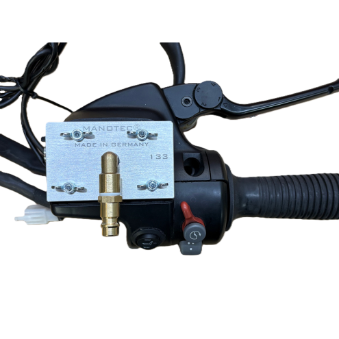 MANOTEC® Motorrad Adapter Nr. 133, passend z.B. BMW R 1150 GS Adventure vorne